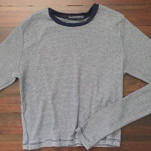 Brandy Melville long sleeved cropped cozy shirt